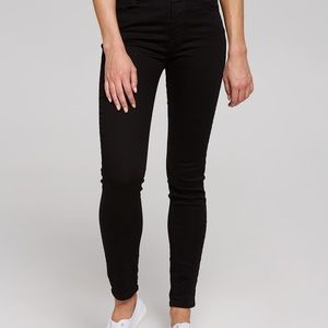 NWT Levi’s 710 Super Skinny Black Jeans